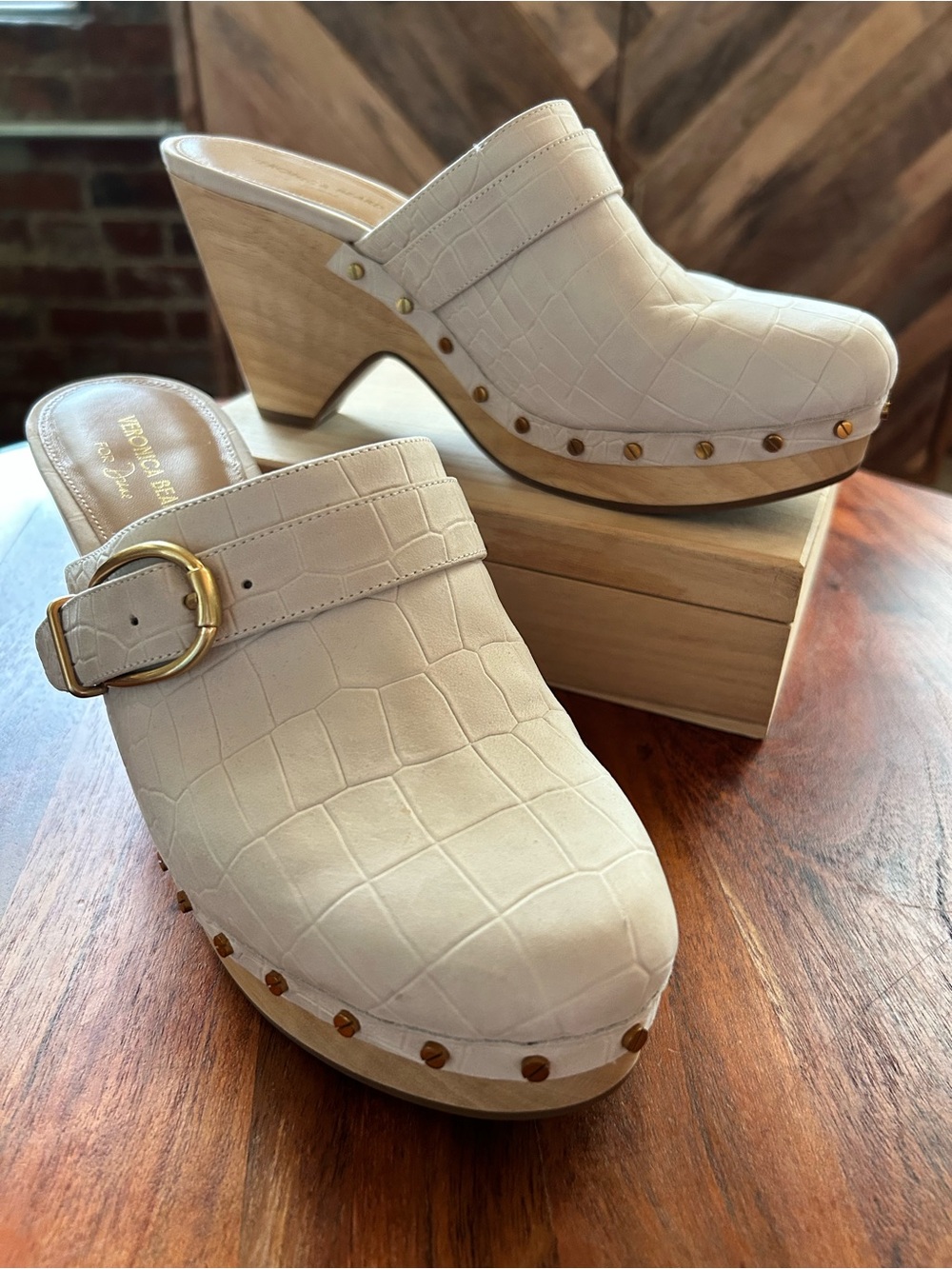 Veronica Beard Hendrix Clog Cream Croc Suede - Size 8